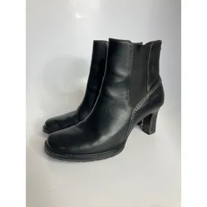 Cole‎ Haan Womens Black Leather Chelsea Heeled Ankle Boots Size 8.5 B thumbnail 3