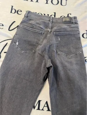 Express Black Cropped High-Waisted Wide-Leg Jeans, Size 10 thumbnail 4