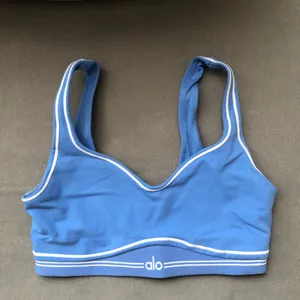 Alo Yoga Airbrush Heart Throb Bra Crystal Clear Blue/White M thumbnail 8