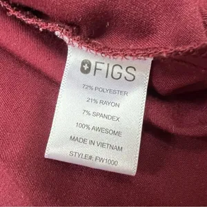 FIGS Catarina One-Pocket Scrub Top Burgundy Size Small thumbnail 10