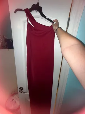 Red formal Dress Size M thumbnail 2