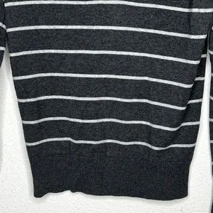 Gap Sweater‎ thumbnail 3