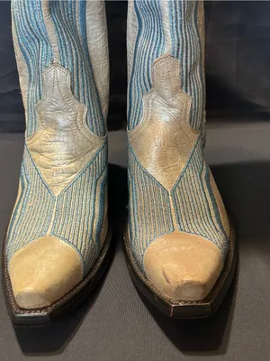 Old Gringo Women's 7.5B Metallic Silver Cowgirl Boots w/Geometric Blue Stitching thumbnail 4