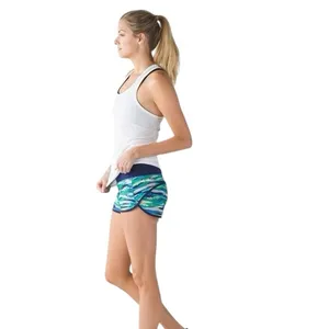 Lululemon Run 2.5” Speed Shorts in Seven Wonders Blue Pattern Size 8 thumbnail 2