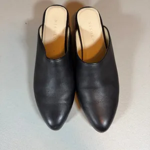 Nisolo Mariella Mule Womens 7 Smooth Black Leather Classic Round Toe Block Heel thumbnail 2