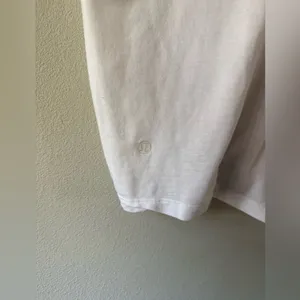 Lululemon Crescent T-Shirt White Size 0 thumbnail 11