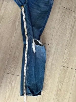 Abercrombie Curve Love Ultra High Rise 90s Straight Jeans thumbnail 4