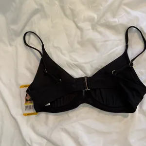 NWT Anne Cole V Wire Elongated Underwire Top thumbnail 3