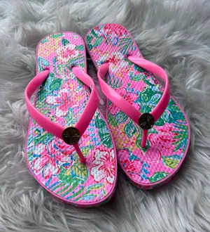 Lily Pulitzer Pink Multi Color Flip Flops Size 8 Women's thumbnail 1