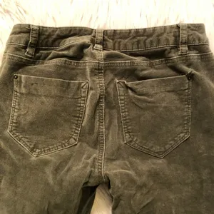 Kensie Jeans Women's Size 4/27 Knockout Skinny Pant Green Corduroy‎ Mid Rise thumbnail 9