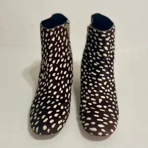 J. CREW Side Zip Ankle‎ Boots Leopard Calf Hair Leather Spotted Zippers Size 8.5 thumbnail 2