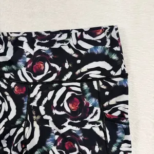 CVG Constantly Varied Gear M Floral Rose Biker Shorts 7" Pockets Gym Workout thumbnail 5