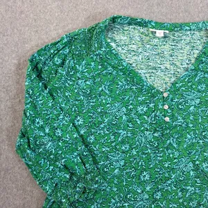 J.Jill Women's 2X Green Floral V-Neck Blouse Top Smocked Shoulder 3/4 Sleeve thumbnail 3