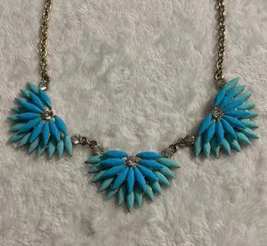 Fashion Costume Jewelry Statement Necklace thumbnail 2