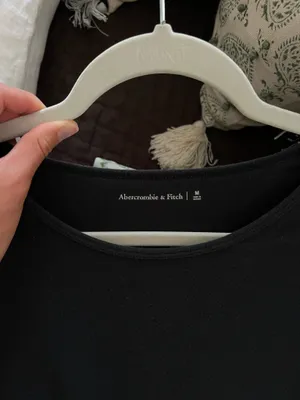Super soft back cutout Abercrombie & Fitch black bodysuit thumbnail 9