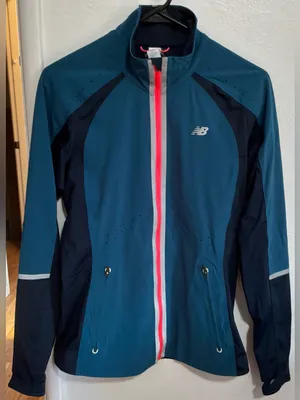 #90 New Balance Dry Fast-Drying Women’s Precision Run Jacket Size M thumbnail 1