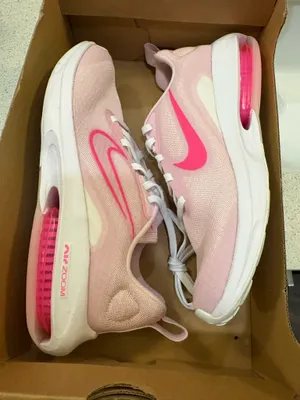NWT Nike Womens Air Zoom Arcadia 2 GS 'Pink Foam Hyper Pink' sneakers. Size 8.5 (youth size 7) thumbnail 1