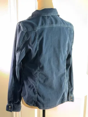 White House Black Market Blue Denim Long Sleeve Button Up Shirt Size 6 thumbnail 4