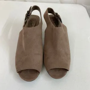Life Stride women's tan soft system faux suede buckle‎ chunky wedge heel shoes thumbnail 2
