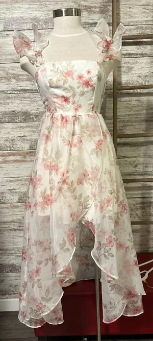 Boutique White And Pink Floral Dress thumbnail 1