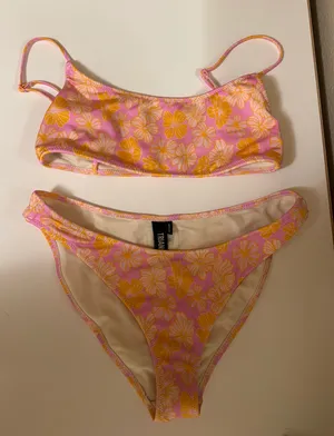 Triangl Pink Flowers Bathing Suit thumbnail 2