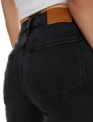 Aritzia Denim Forum The Arlo High Rise Straight thumbnail 2