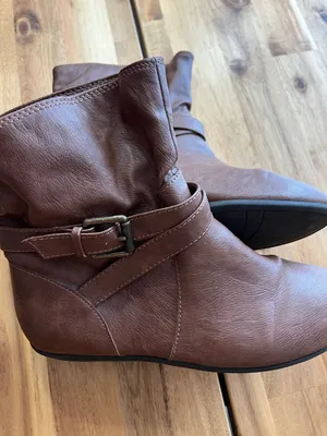 American Eagle Brown Ankle Boots Women’s 7.5 Slouch Buckle Low Heel thumbnail 2
