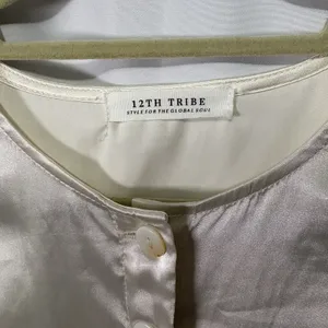 12th Tribe Women’s Top Blouse Satin Bell Sleeve Button Front Ivory Cream Large thumbnail 4