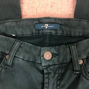 7 for all mankind forest green skinny cropped jean thumbnail 3