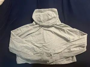 Gymshark Cropped Hoodie thumbnail 3