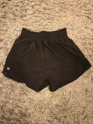 Lululemon Shorts Hotty thumbnail 2