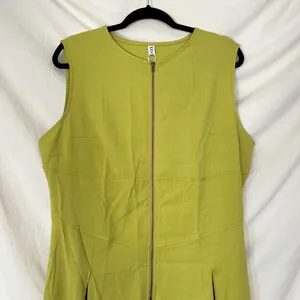 NWT Uoozee A-Line Loose Pleated Front-Zipper Maxi Dress in chartreuse green XL thumbnail 2