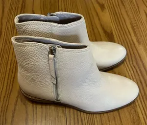 J. Crew Frankie Tumbled Leather Ankle Booties Beige Women’s Size 8 thumbnail 1