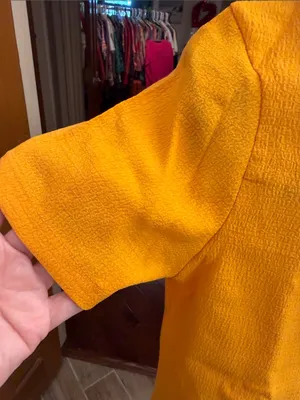 🌅🌅🌅3 for 12$🌅🌅🌅Women’s Yellow Short Sleeve Asymmetrical Top/Short Set-Med thumbnail 5