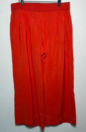 Cabi Women Campground Crop Pants Large Red Wide Leg Pull On Elastic Waist 6609 thumbnail 1