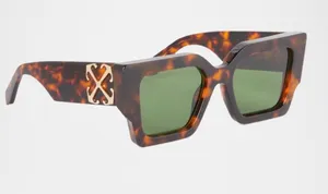 Off-White Tortoiseshell Square Sunglasses with Green Lenses thumbnail 1