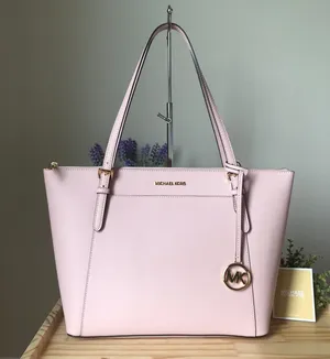 Michael Kors Purse thumbnail 1