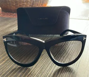 Tom Ford Doris Sunglasses Full Set thumbnail 2