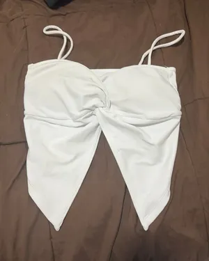 cute knotted white top thumbnail 1