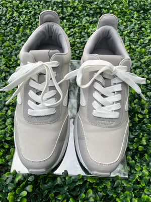 Women's dv by dolce vita bynx Grey Platform Lace-Up Sneakers, size 9 thumbnail 2