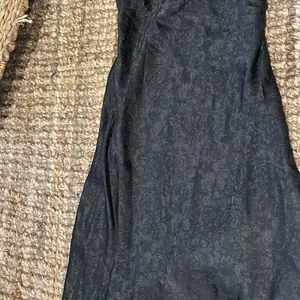 NWT Rachel Zoe Black Satin Slip Maxi‎ Dress Size XS thumbnail 4