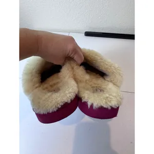 UGG Coquette Quilted Suede Slippers Womens 7 Berry Pink Shearling Lined‎ Cozy thumbnail 4