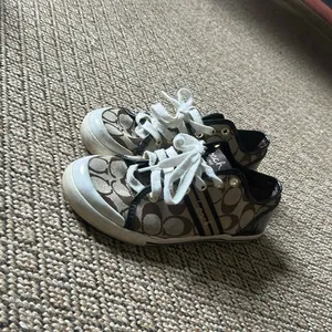 Coach Women’s Folly Logo Oxford Sneakers Size 7 thumbnail 6
