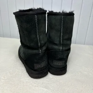 UGG Dark Suede Black ‎ Boots with Shearling Size 6 thumbnail 3