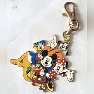 Vintage Disney Keychain 2008 Mickey Minnie Goofy Donald & Pluto Friends thumbnail 2