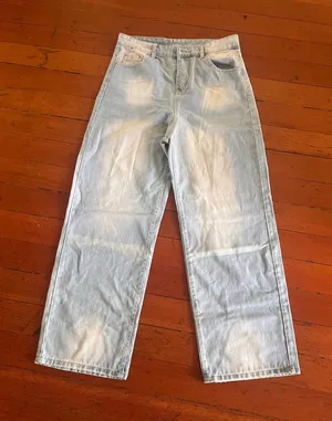 Straight Leg Women’s Jeans in Light Blue Size XL thumbnail 1