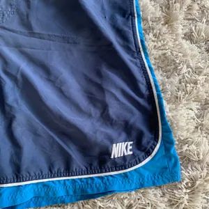 Nike Y2K Vintage Style Navy Blue Swim Shorts Swim Trunks w/ Elastic Drawstring Waist thumbnail 2