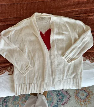 Heart Sweater Cardigan Size M thumbnail 1