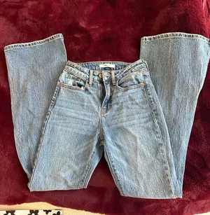 Willow and Root Buckle Jeans thumbnail 1