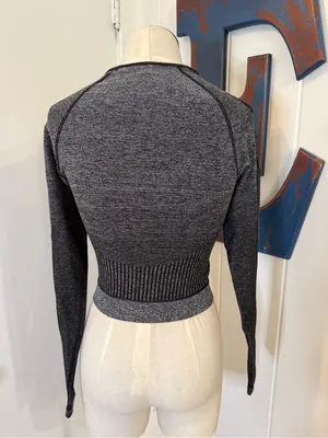Fabletics Charcoal Gray Seamless Long-Sleeve Crop Top thumbnail 3
